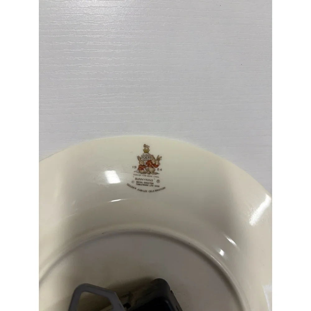 Royal Doulton Bunnykins Teaching Clock 1984 Golden